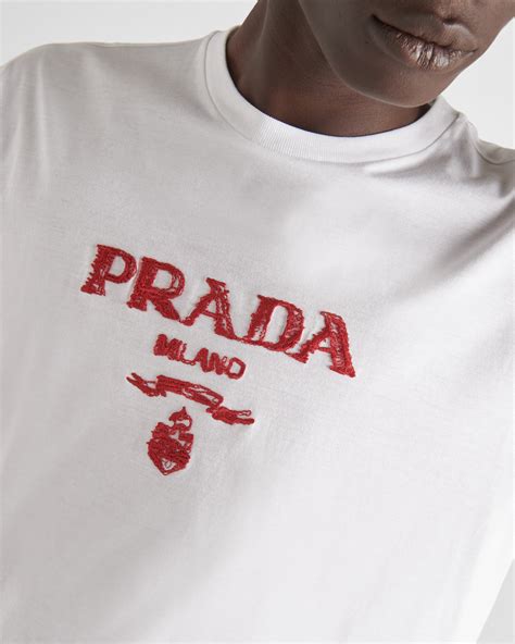 prada t shirt men price.